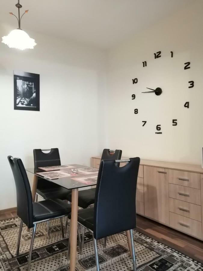 Central Academic Apartment Sofia Eksteriør billede
