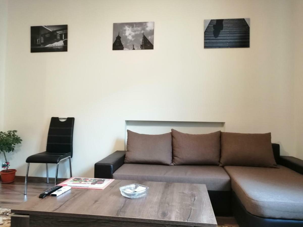 Central Academic Apartment Sofia Eksteriør billede