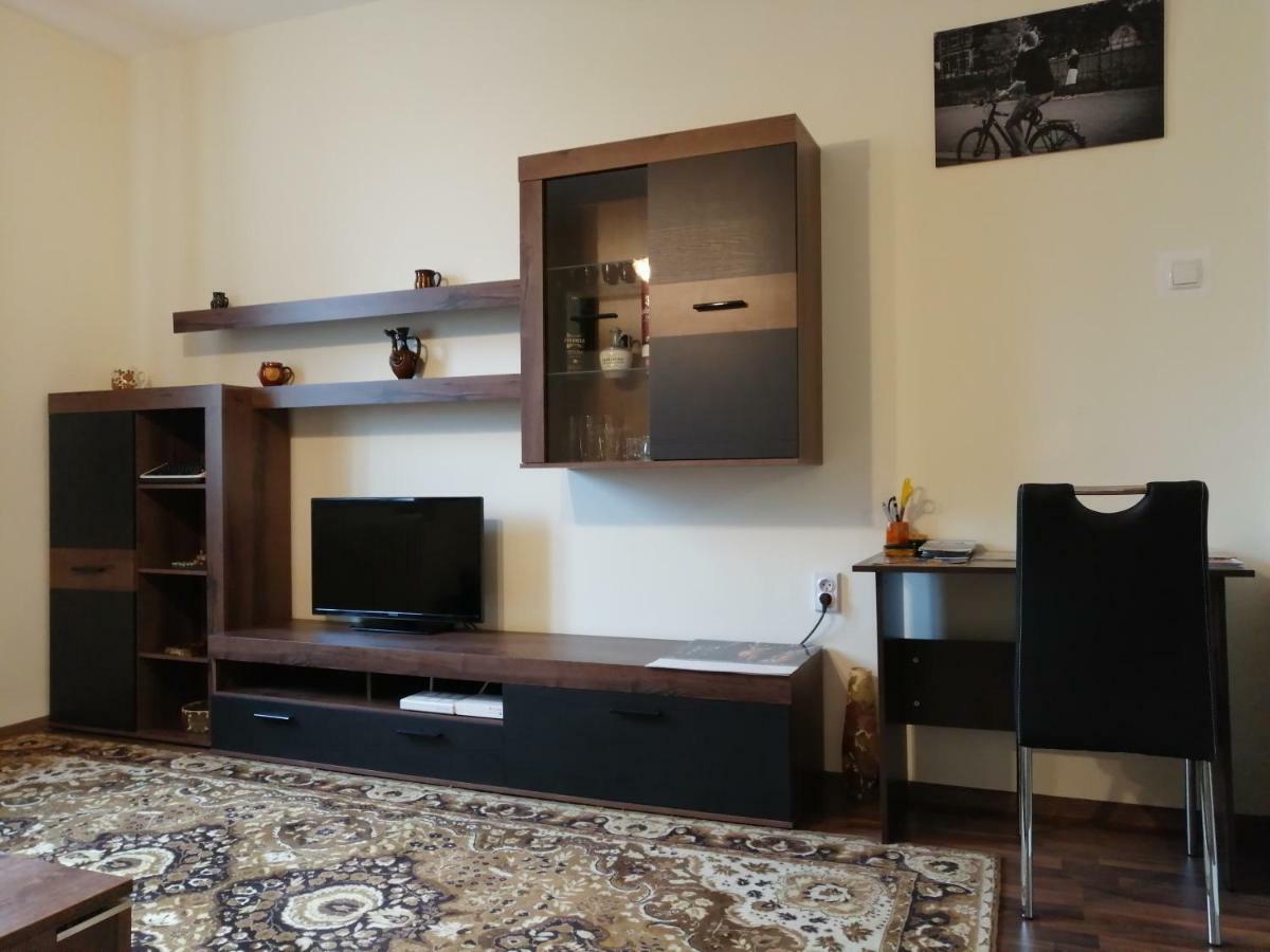 Central Academic Apartment Sofia Eksteriør billede