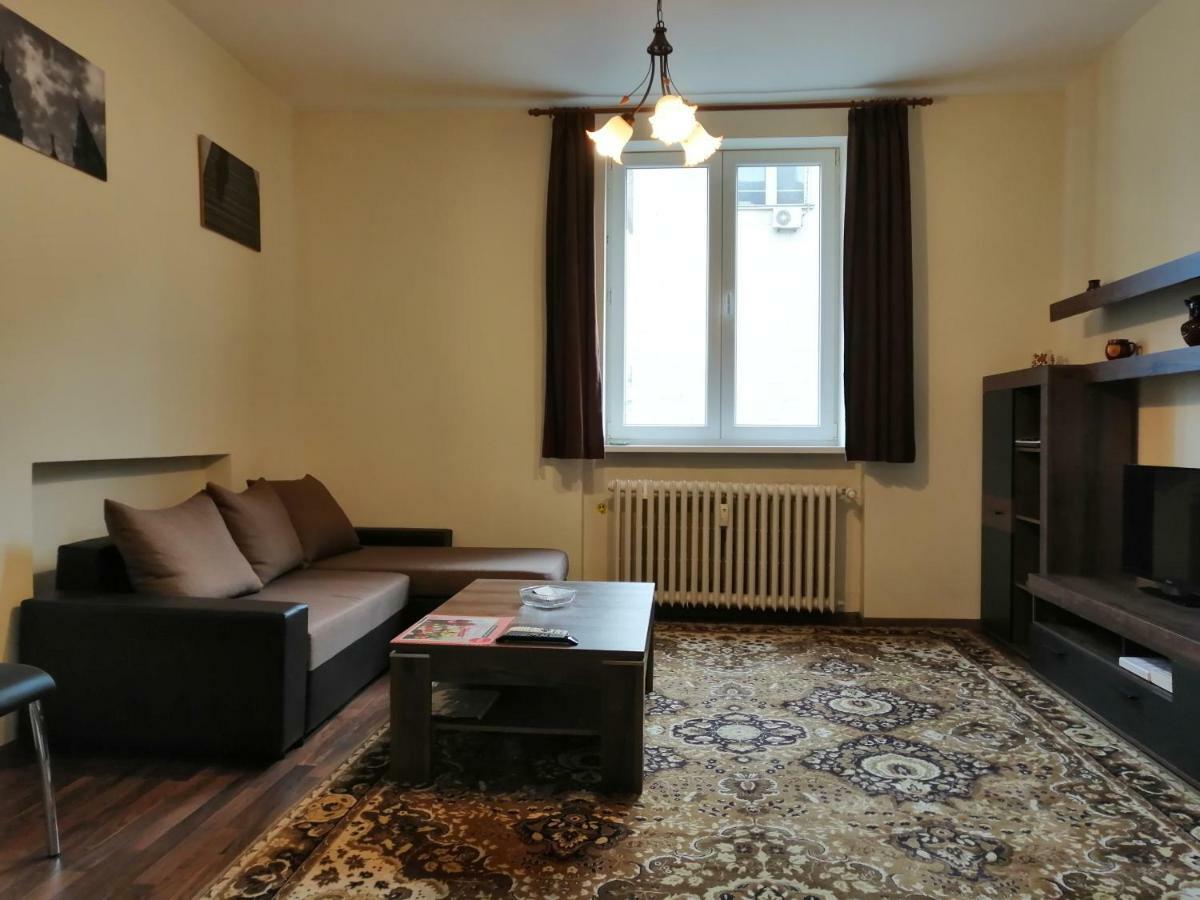 Central Academic Apartment Sofia Eksteriør billede